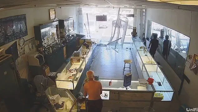 Brazen Daylight Robbery Shocks Vietnamese-American Community, 88-Year-Old Owner Injured