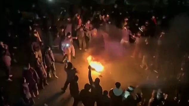 Iran Protests Surge Despite Internet Blackout and Crackdown: Over 570 Demonstrations Across 31 Provinces, Urgent Appeals for International Support