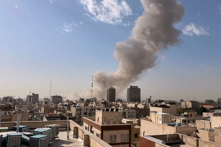 Iran Launches Coordinated Strikes on U.S., Israeli Military Across Middle East as Part of 'Operation True Promise - 4