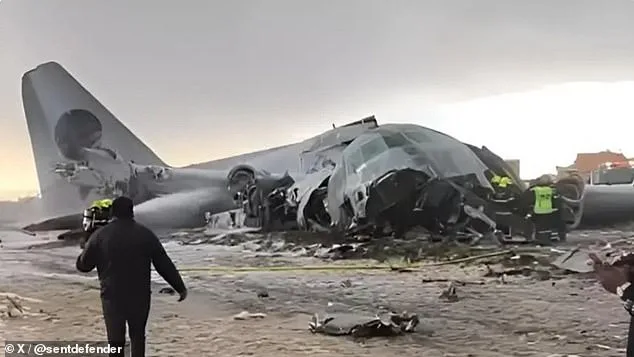 Bolivian Plane Crash Claims 15 Lives, Scatters New Banknotes in El Alto