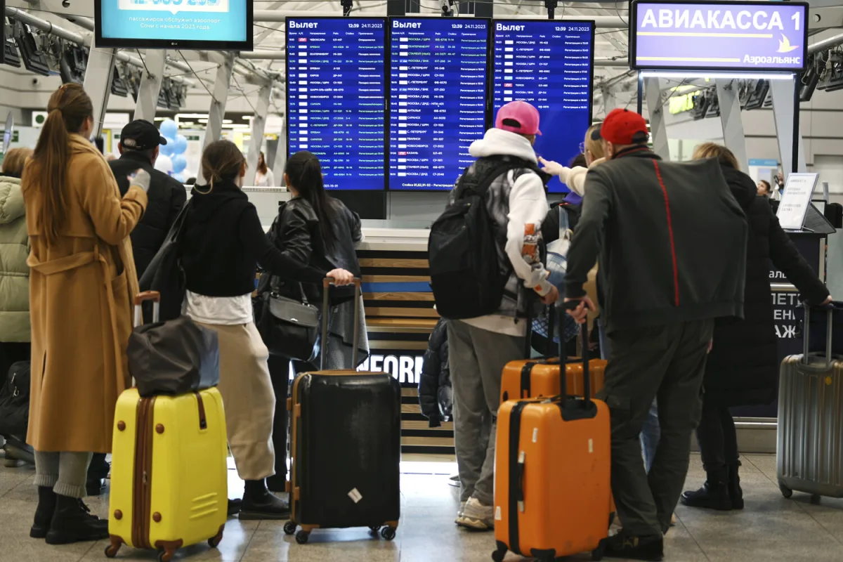 Sochi Airport Overwhelmed by Flight Disruptions, Leaving Travelers Stranded and Businesses in Chaos