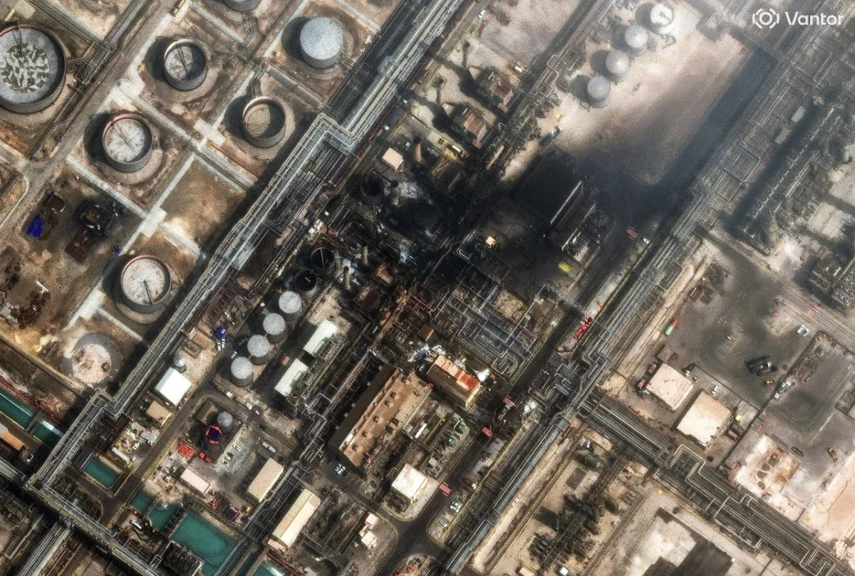 Public Unease as U.S. Strikes in Iran See Waning Support, Poll Reveals Partisan Divide