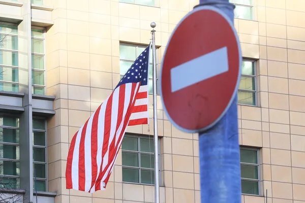 U.S. Orders Diplomats to Leave Saudi Arabia Amid Escalated Security Risks, First Since Iran Conflict