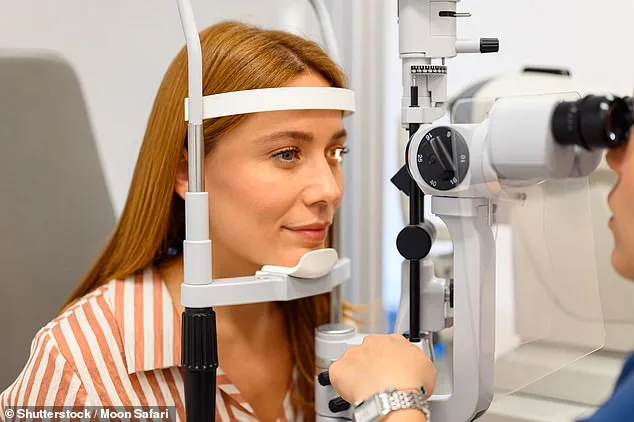 Vitreous Floaters May Signal Retinal Detachment: Study Reveals Risk of Blindness