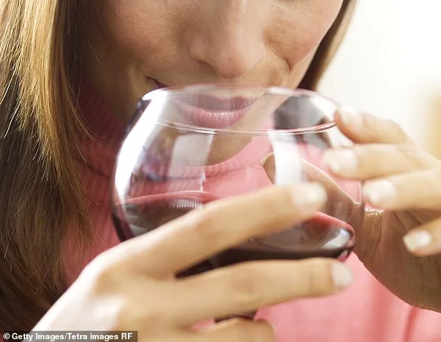 Overweight and Alcohol Consumption Linked to Higher Breast Cancer Risk in Middle-Aged Women, Study Finds