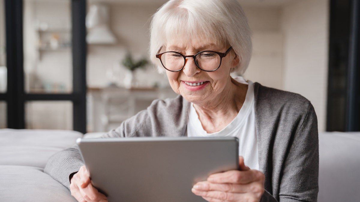 Loneliness Impairs Older Adults' Memory Performance But Does Not Accelerate Cognitive Decline