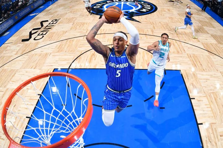 Suns Dominate to Secure Playoffs Spot