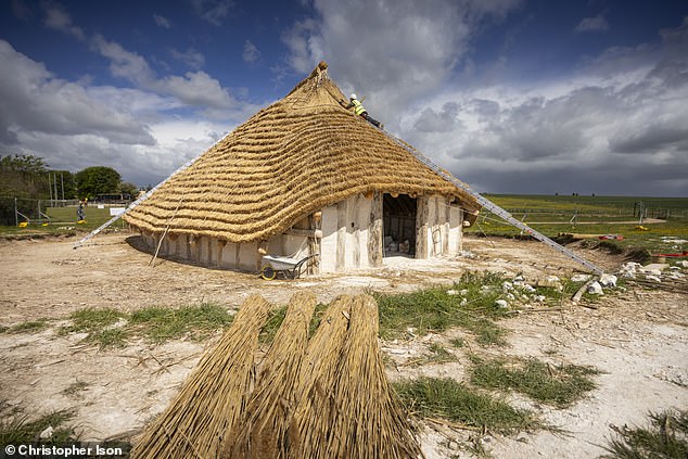 Stonehenge Stones Hauled in Ancient Competition Among Neolithic Teams