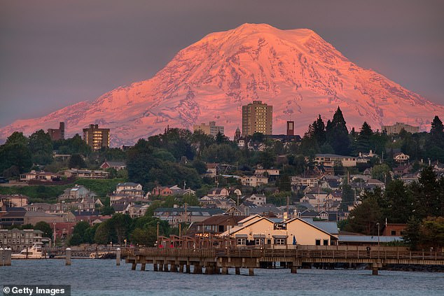 Mount Rainier Lahar Threatens 60,000 Lives Without Warning