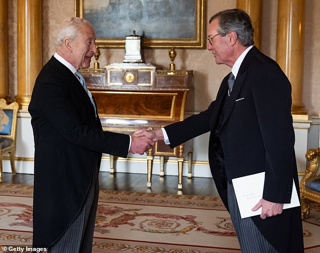 US Ambassador urges Britain to stop apologizing and embrace national confidence.